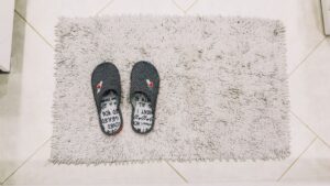 rekomendasi keset kamar mandi serap air terbaik dan anti slip